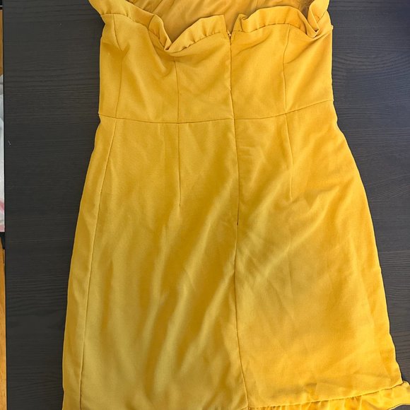 Lulu's Leeanne Golden Yellow Strapless Ruffled Bodycon Dress in mustard (size M) - Picture 3 of 4